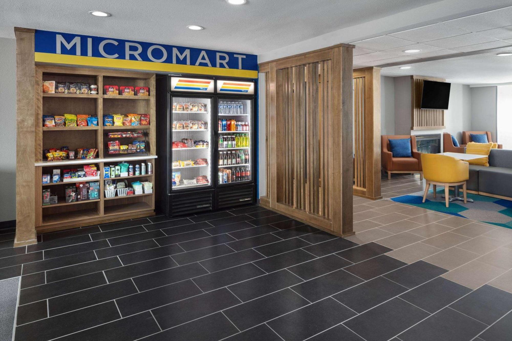 Microtel Inn & Suites By Wyndham Rapid City Buitenkant foto