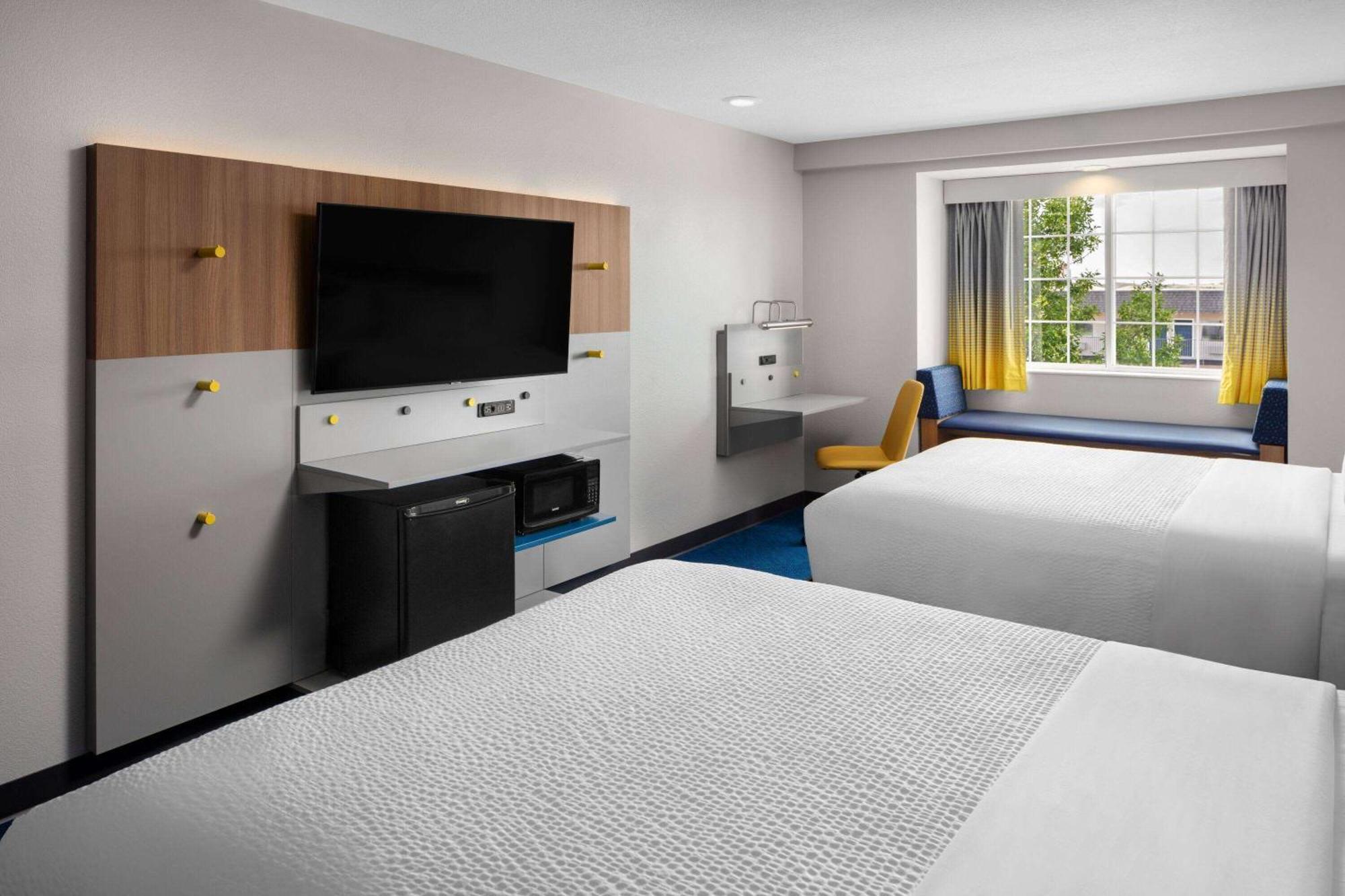 Microtel Inn & Suites By Wyndham Rapid City Buitenkant foto