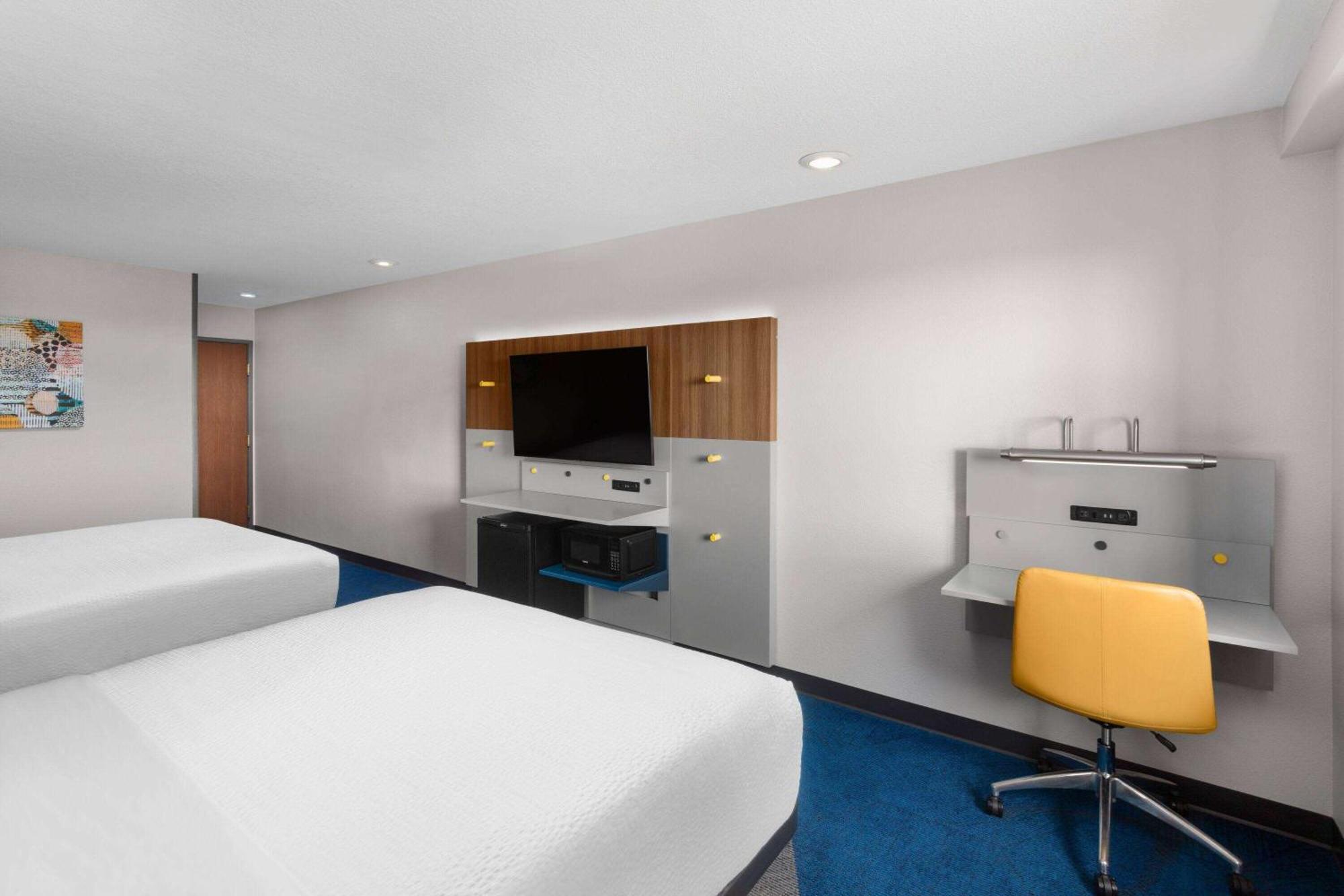 Microtel Inn & Suites By Wyndham Rapid City Buitenkant foto