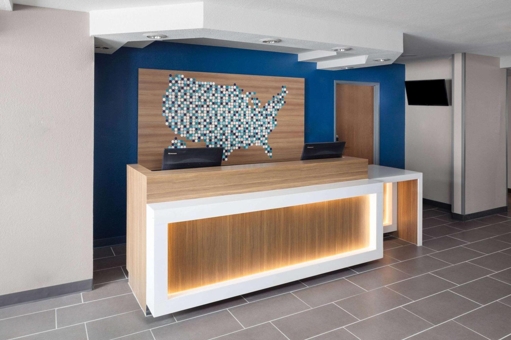Microtel Inn & Suites By Wyndham Rapid City Buitenkant foto