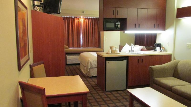 Microtel Inn & Suites By Wyndham Rapid City Buitenkant foto